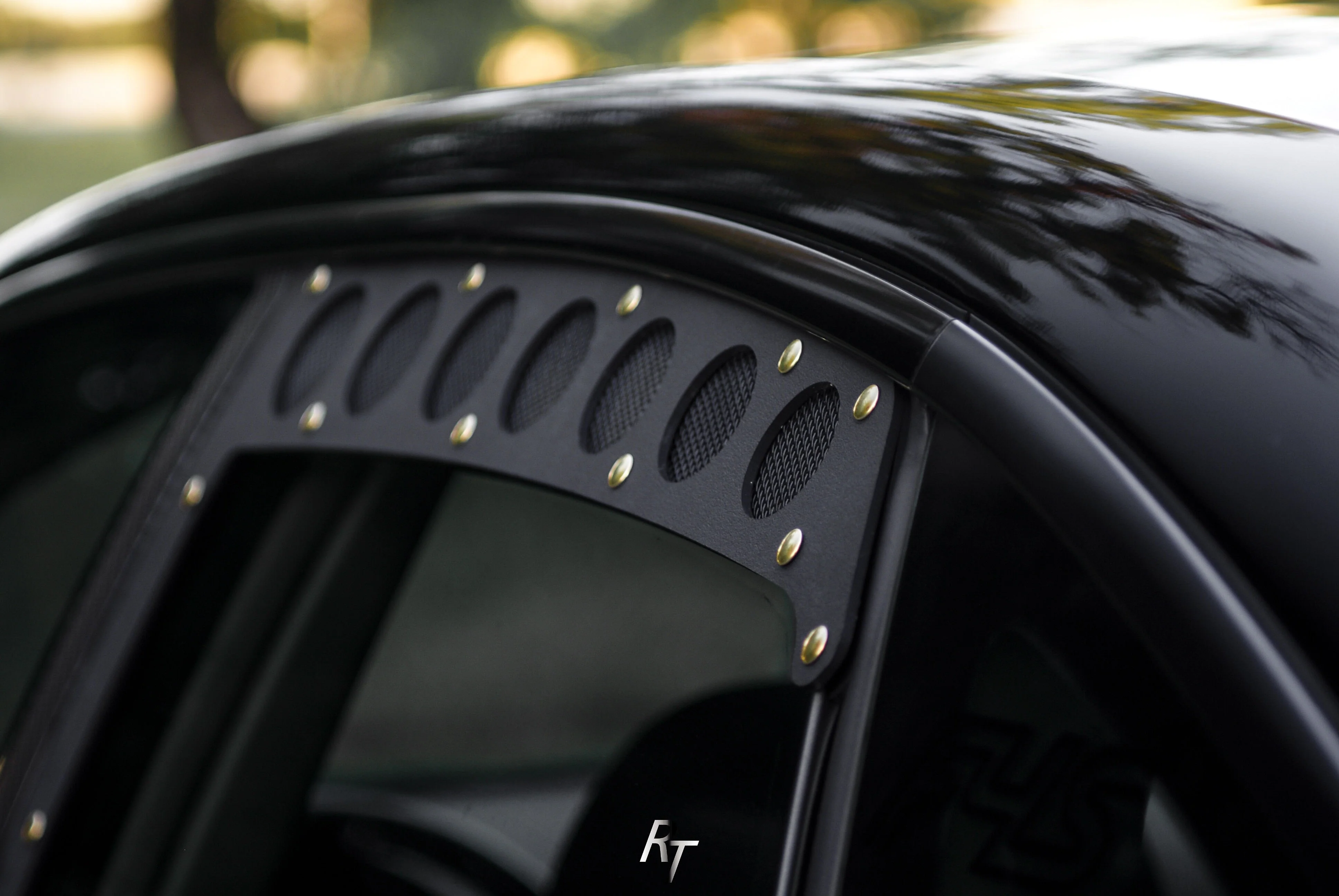 05-09 Legacy Sedan window vents - Image 3