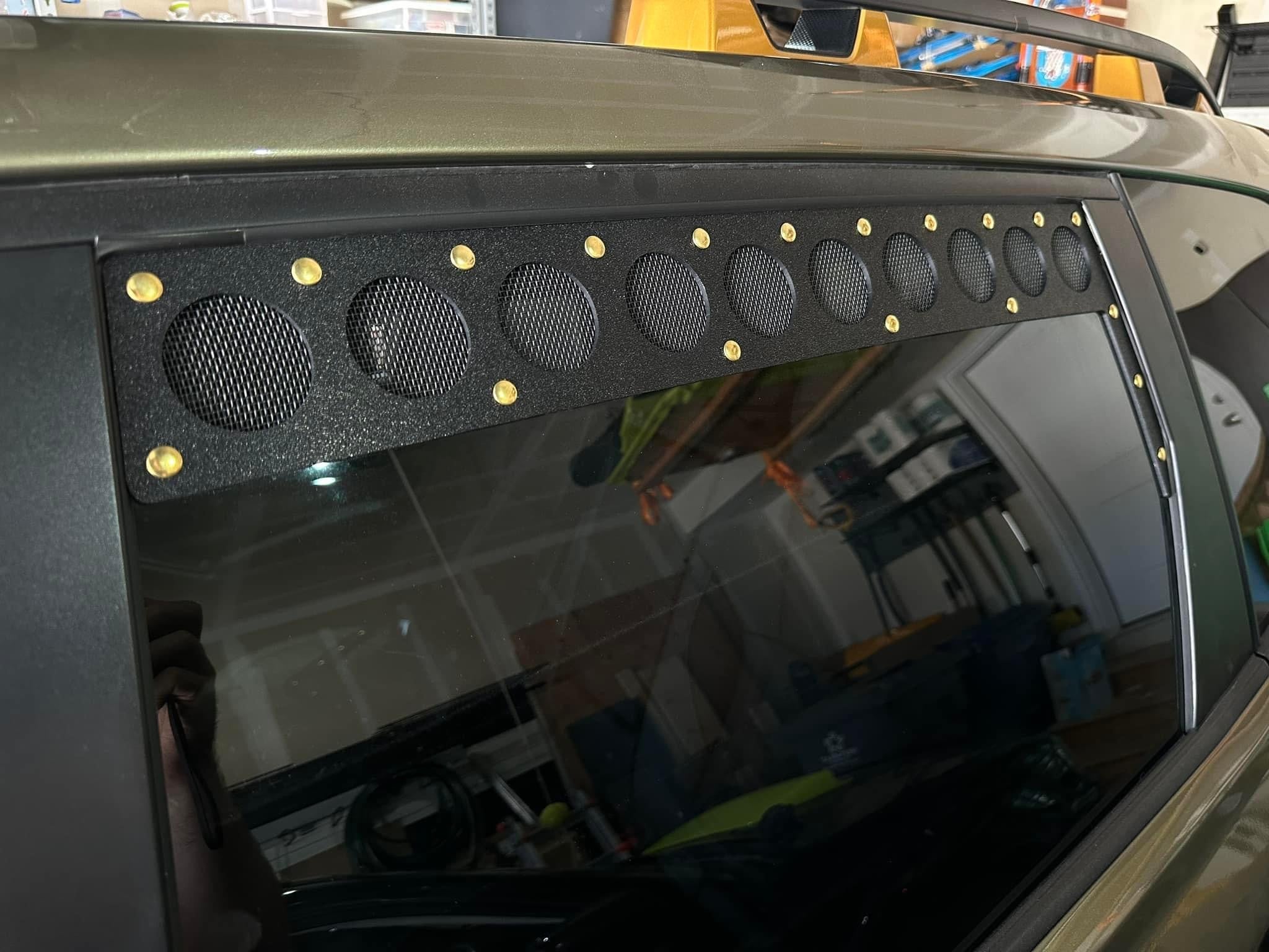 19-25 Forester Window Vents SK - Image 4