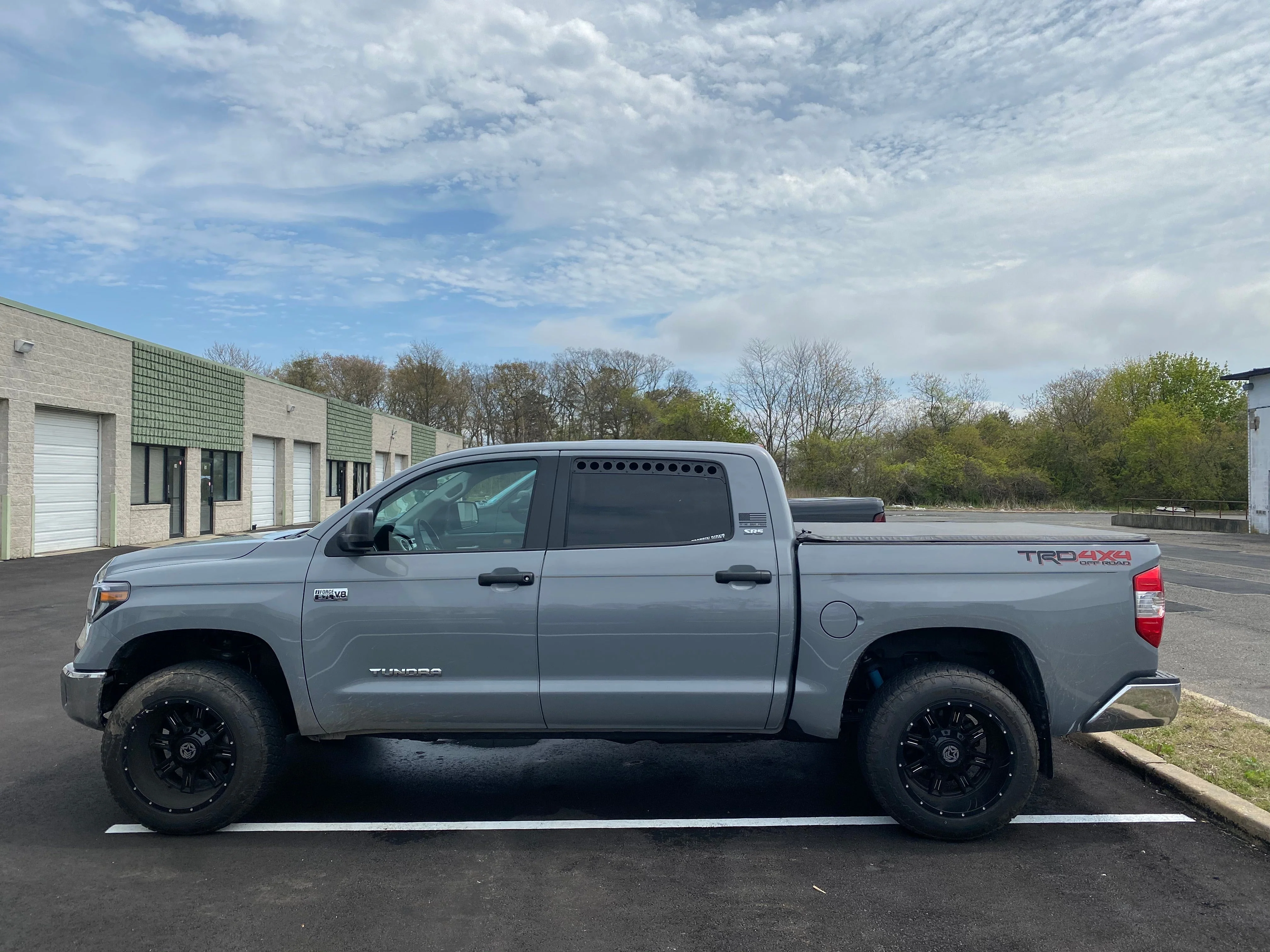 2nd Gen Tundra Window Vents (Crew Max) - Image 2