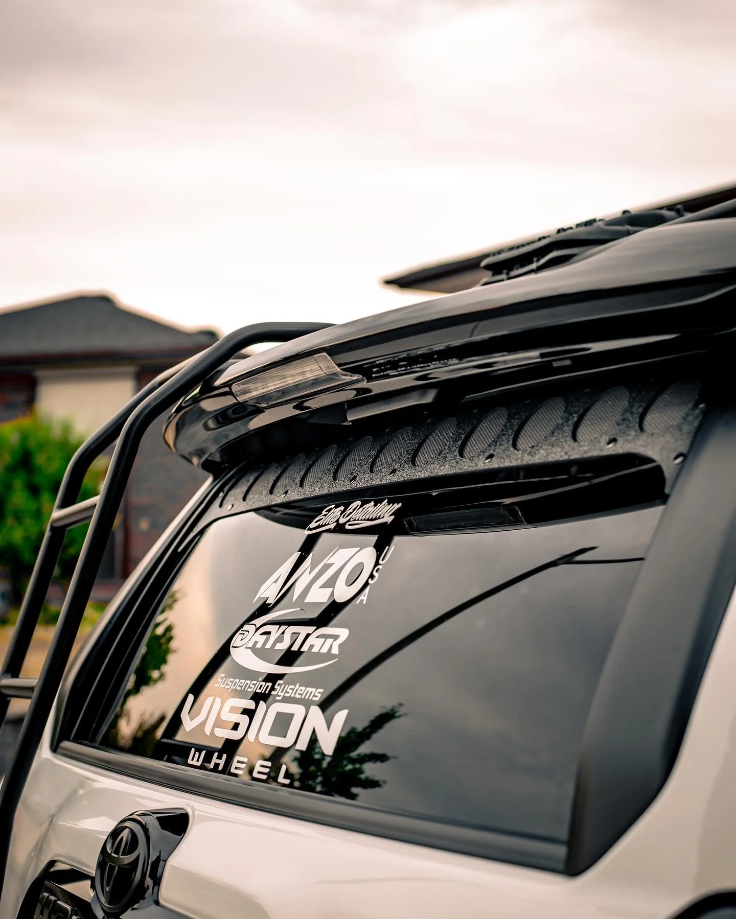 4Runner 6th Gen Hatch Window Vent - Image 5