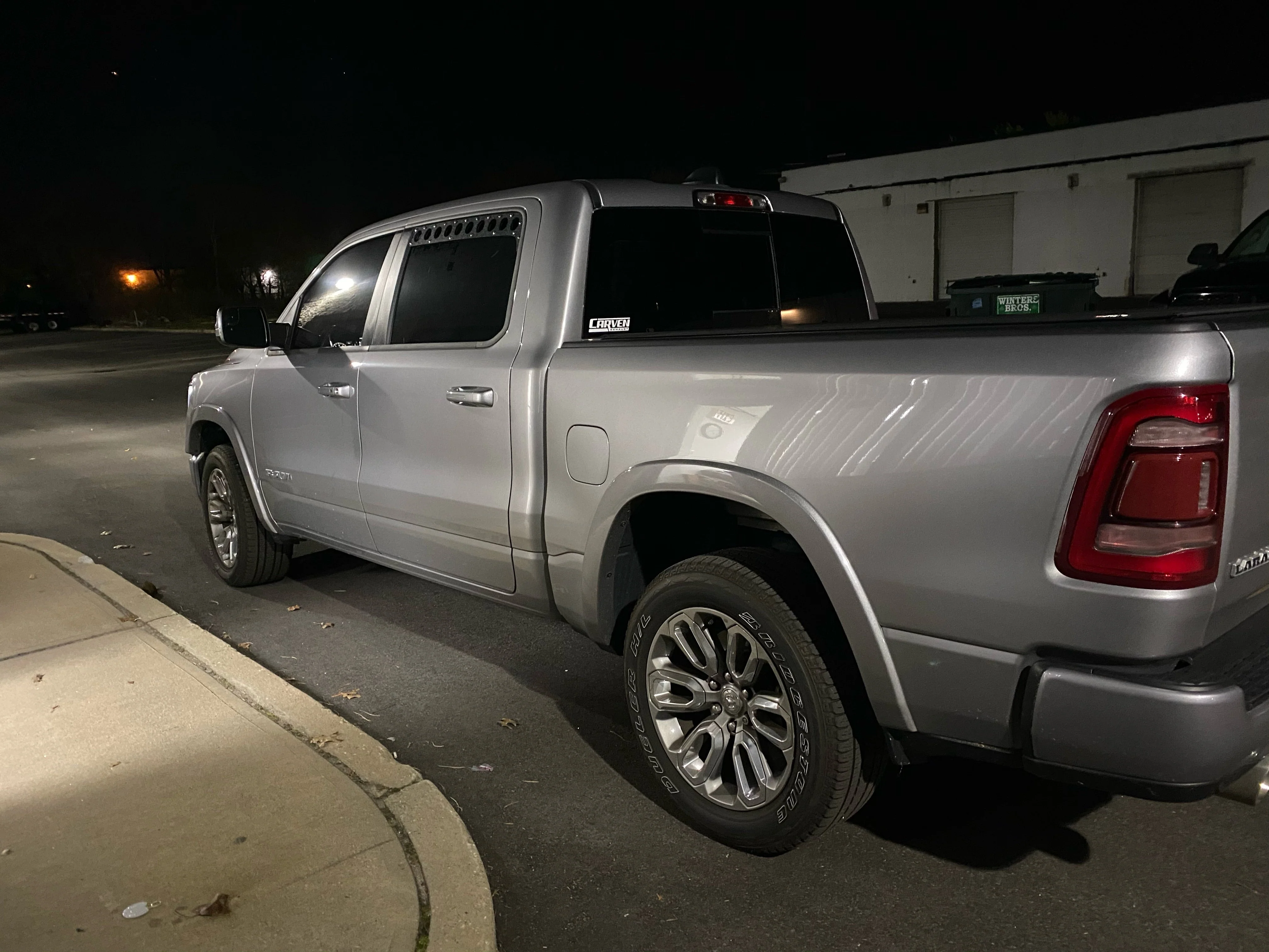 5th Gen Ram 1500 Rear Window Vents (Crew Cab) - Image 3