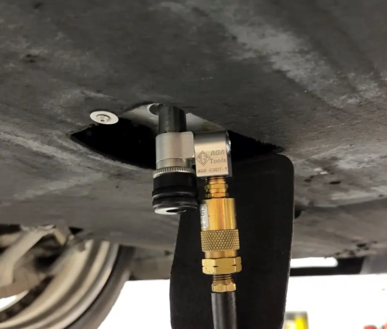 AGA Clean Oil Drain Tool - Image 3