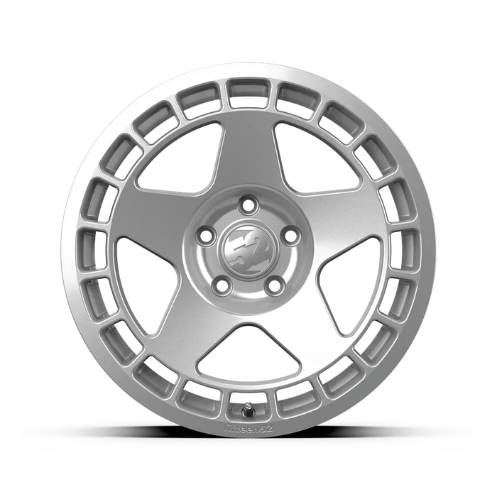 Fifteen52 TURBOMAC 17x7.5 4x100 ET30 SPEED SILVER (GLOSS SILVER)