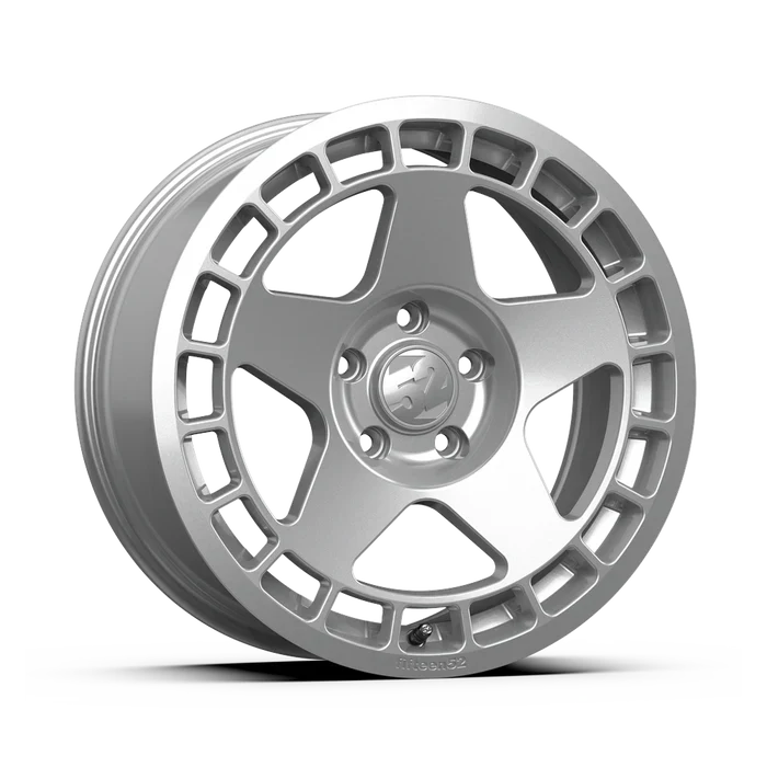 Fifteen52 TURBOMAC 17x7.5 4x100 ET30 SPEED SILVER (GLOSS SILVER) - Image 2