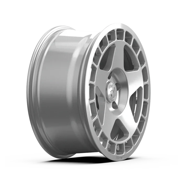Fifteen52 TURBOMAC 17x7.5 4x100 ET30 SPEED SILVER (GLOSS SILVER) - Image 3