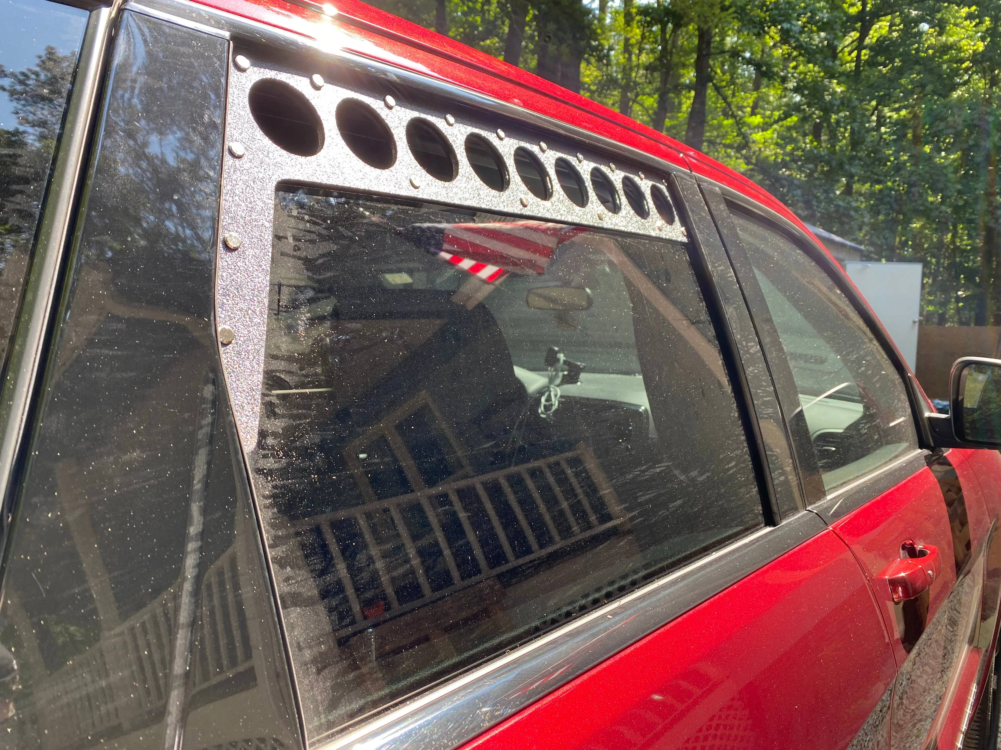 Grand Cherokee Window Vents (WK2) - Image 2