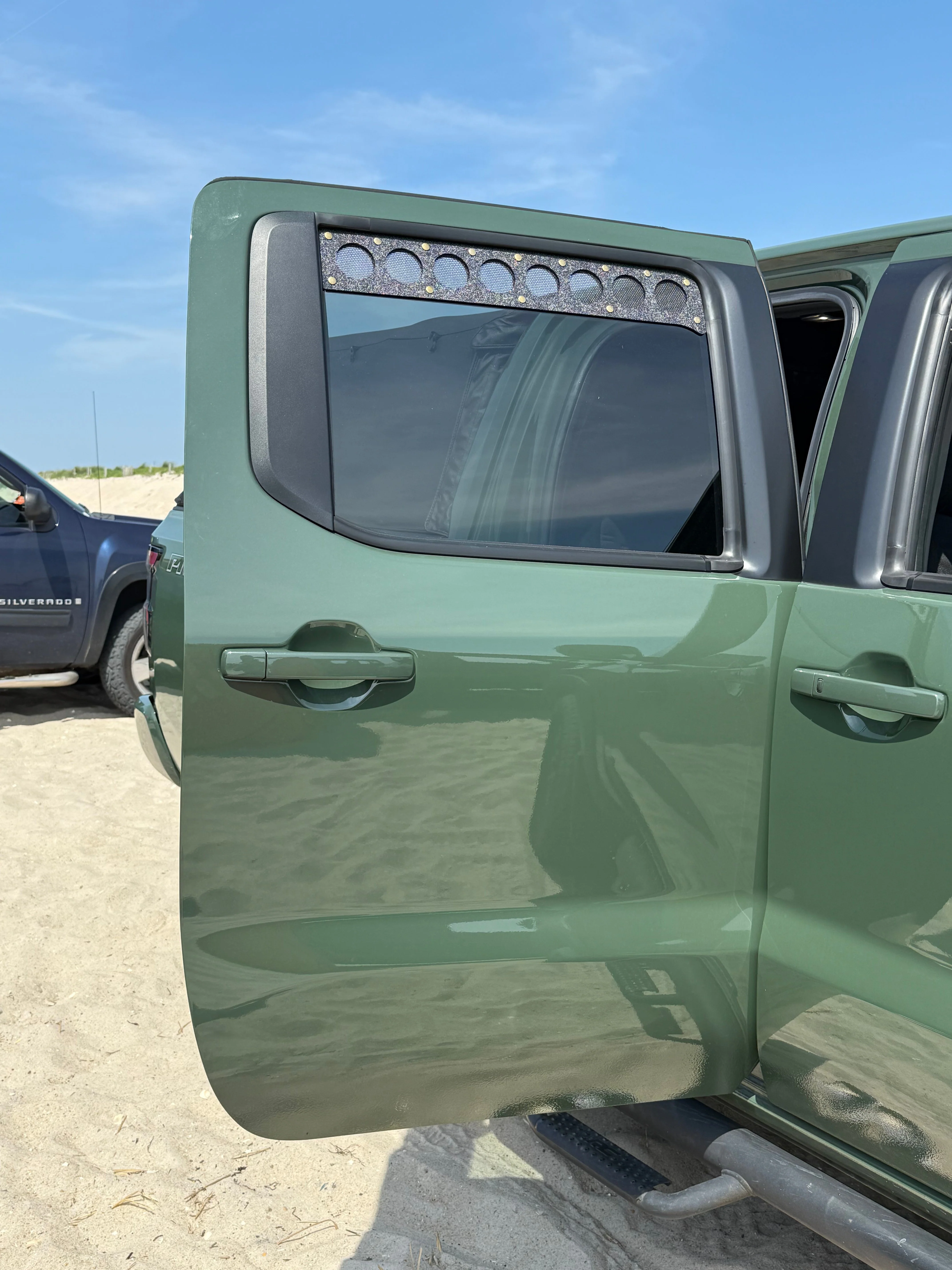 Nissan Frontier Window Vents (2022+) - Image 4