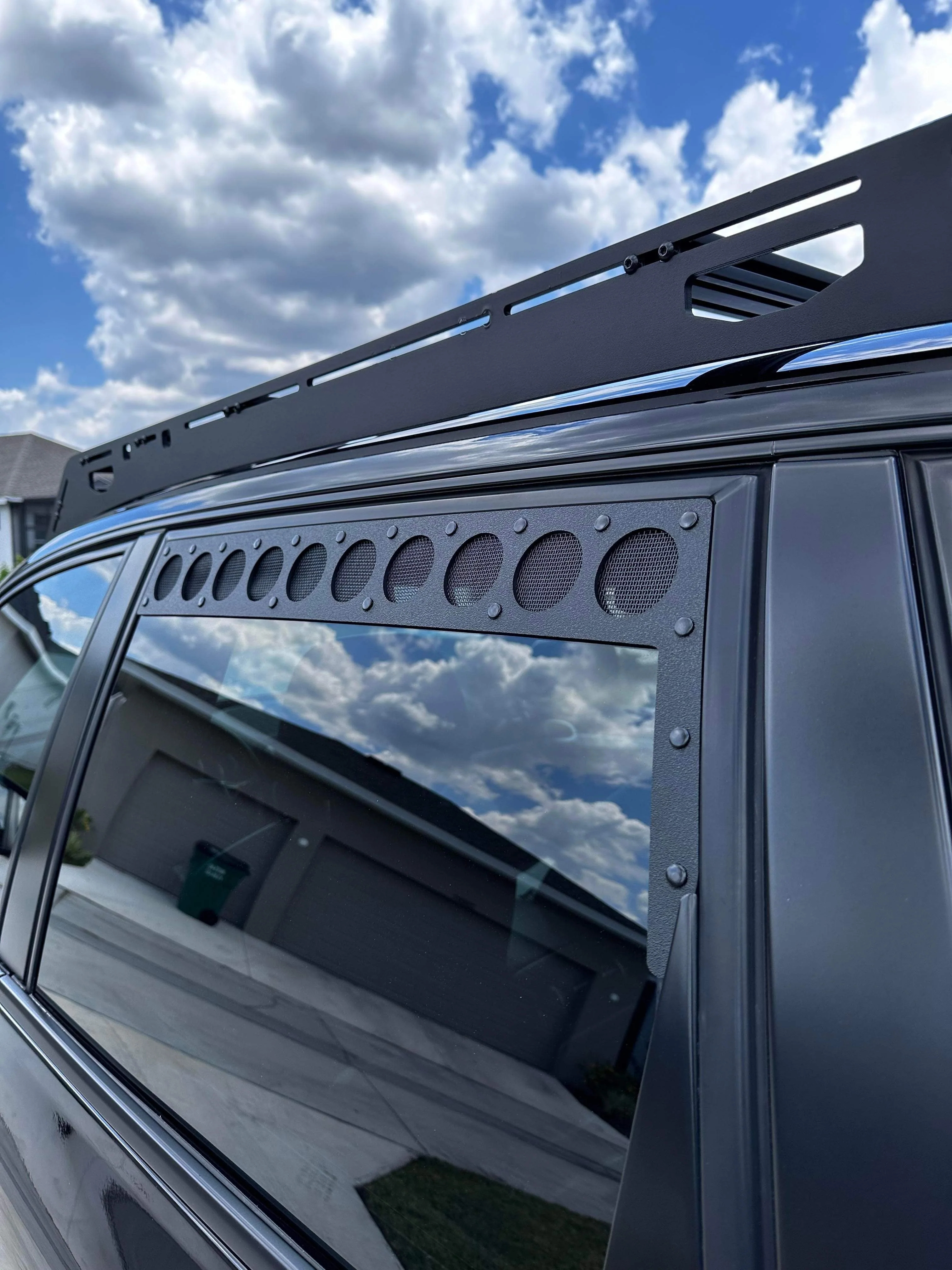Porsche Cayenne/VW Touareg Window Vents (955/957/T1/T2) - Image 3