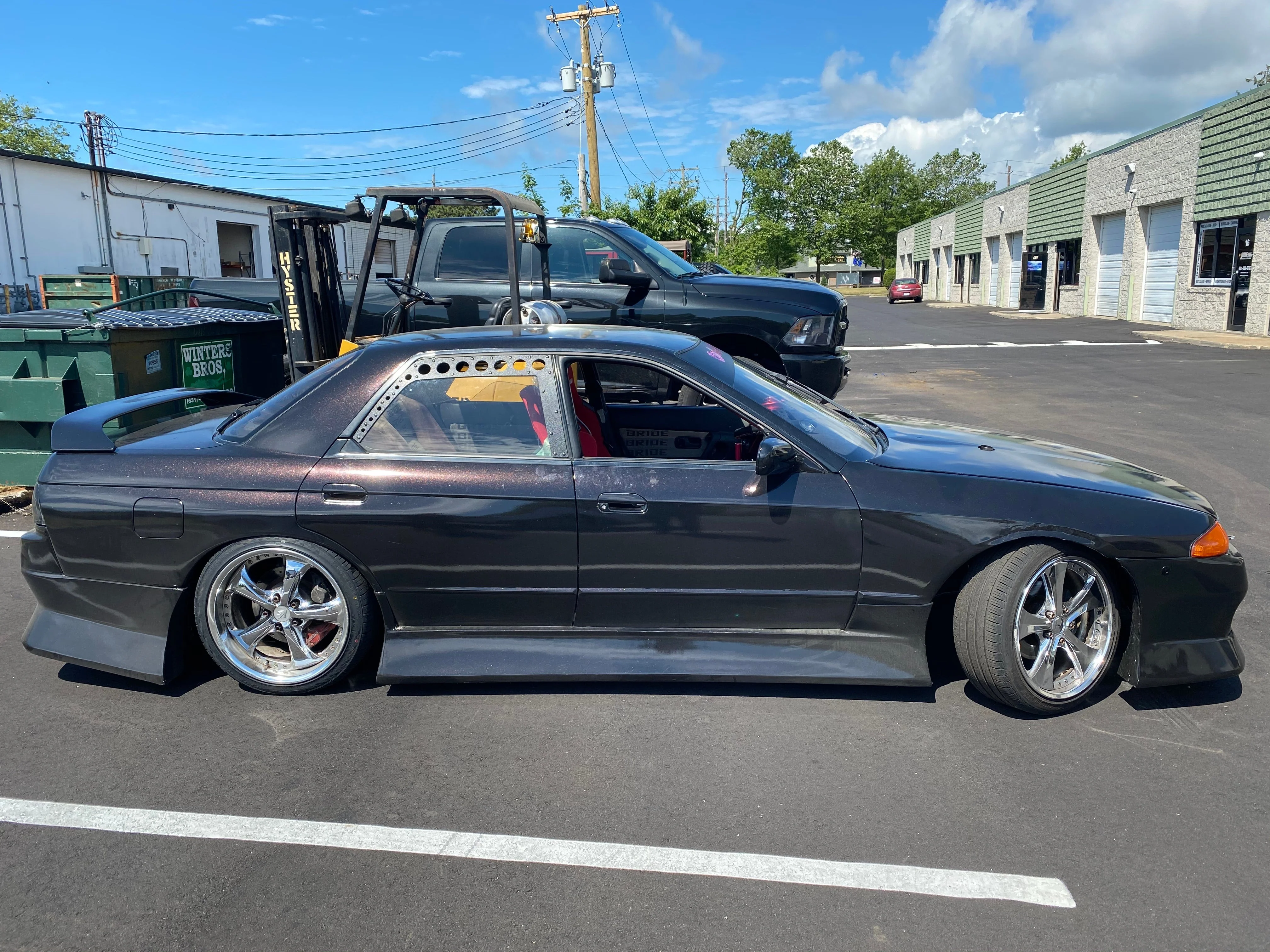 R32 Skyline Rear Window Vents (Sedan) - Image 2