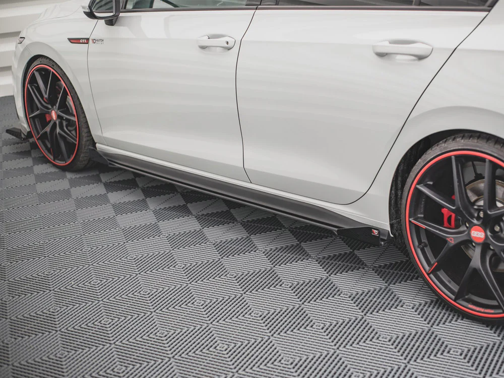 MAXTON DESIGN SIDE FLAPS VW GOLF 8 GTI / GTI CLUBSPORT / R-LINE (2022+) - Image 2