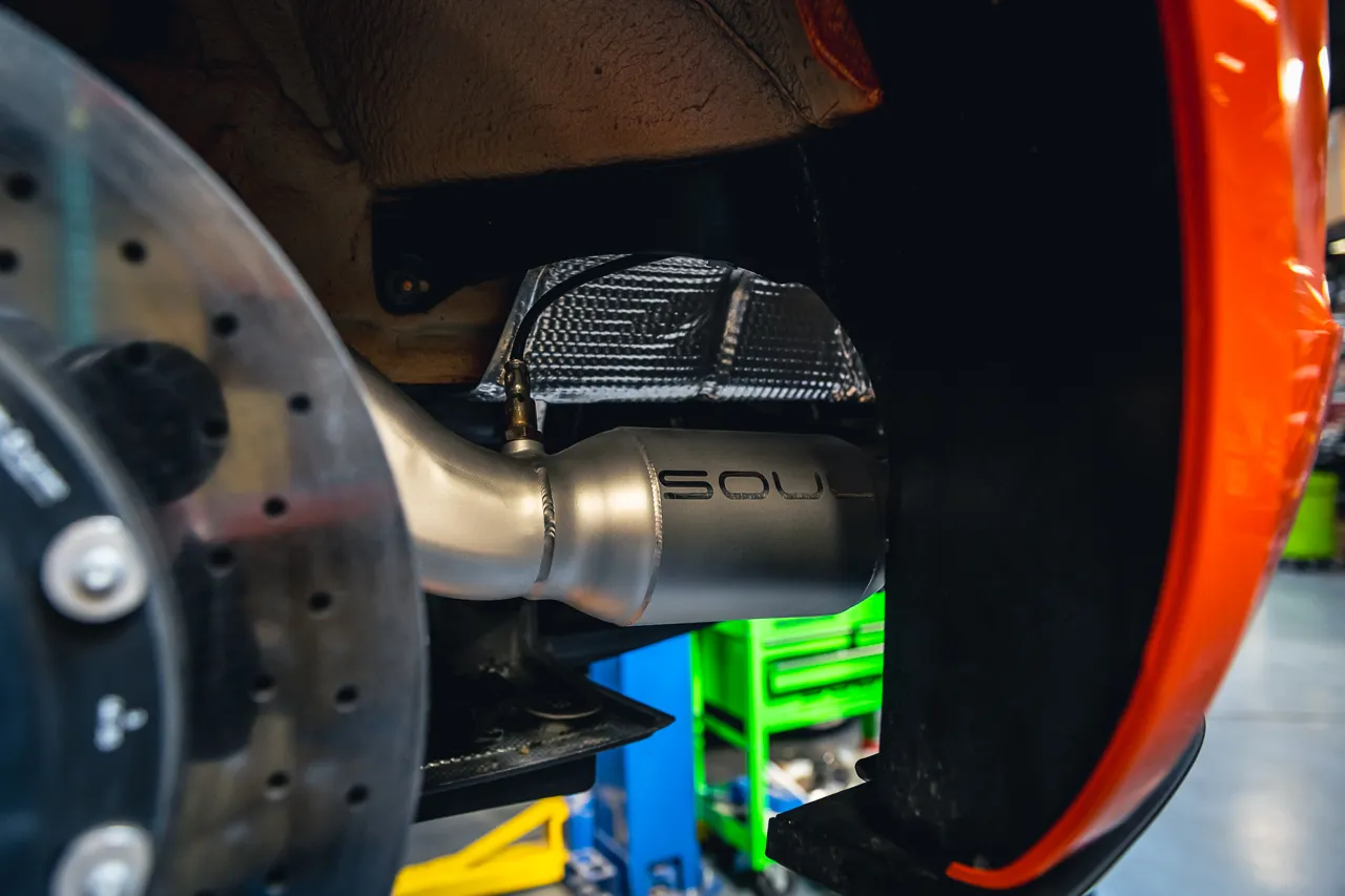 Soul Performance Porsche 718 GT4 RS / Spyder RS SOUL Resonated Over Axle Pipes (Heat Shielded) - Image 6
